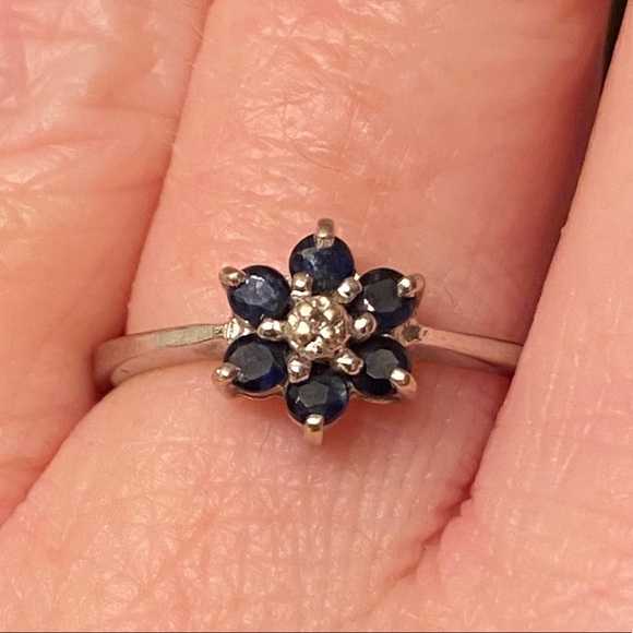 14kt White Gold Diamond/Blue Sapphire Ring - Picture 2 of 3